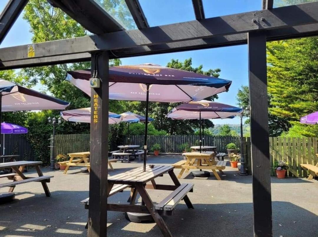 The Menai Hotel&Bar Bangor  Bagian luar foto