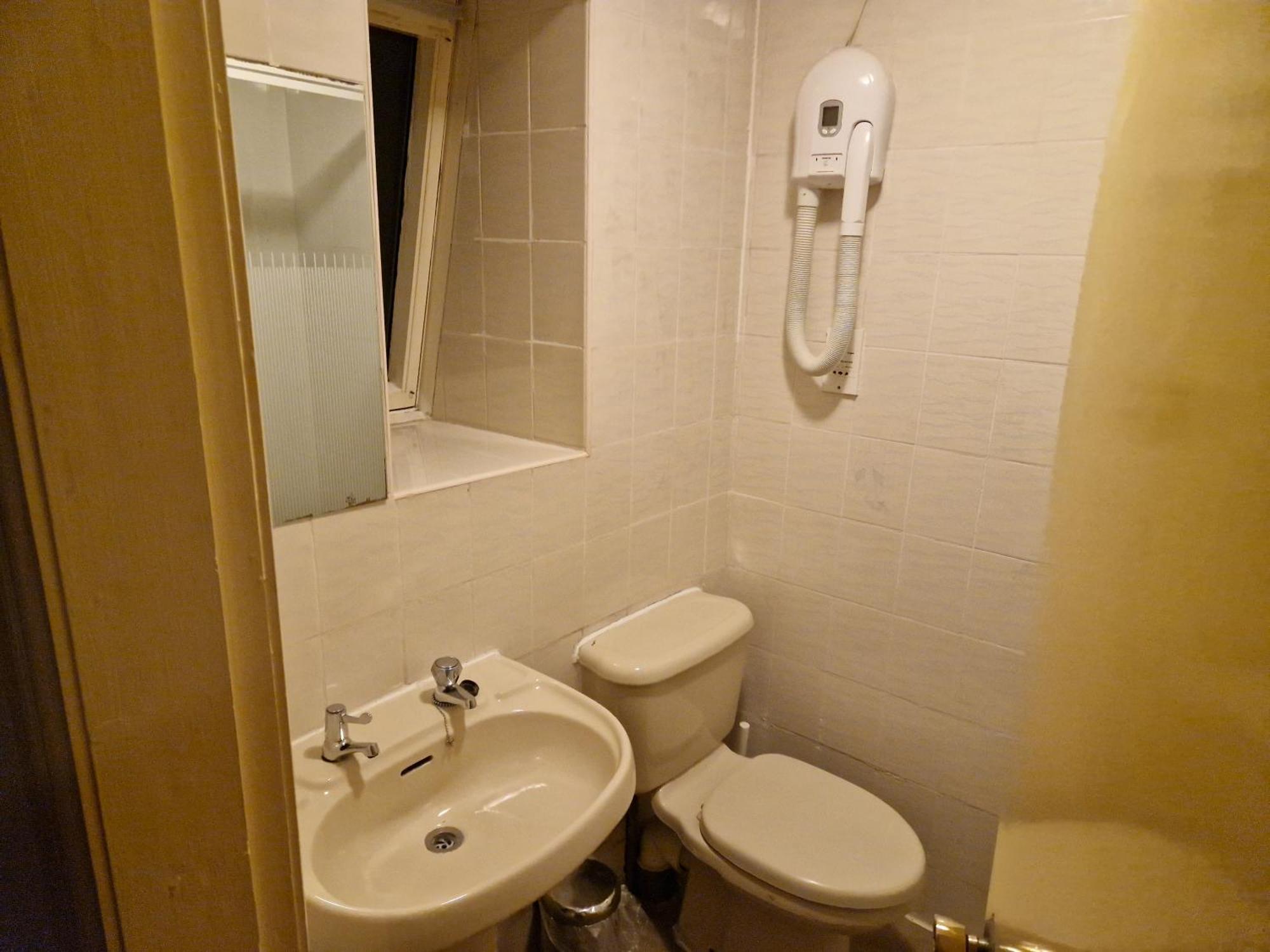 The Menai Hotel&Bar Bangor  Ruang foto
