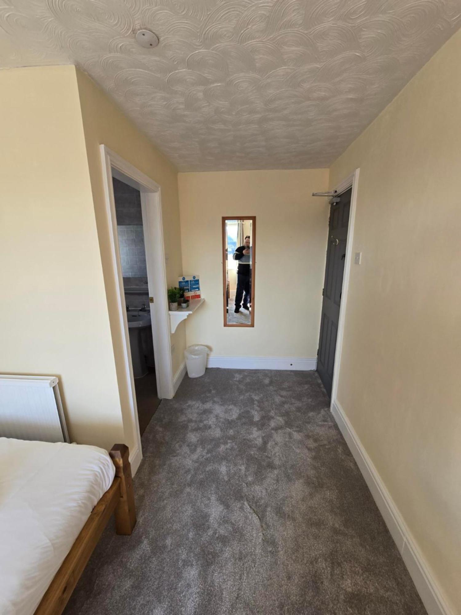 The Menai Hotel&Bar Bangor  Bagian luar foto