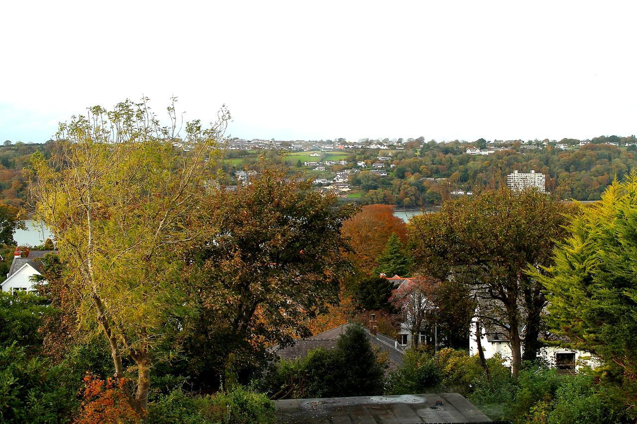The Menai Hotel&Bar Bangor  Bagian luar foto