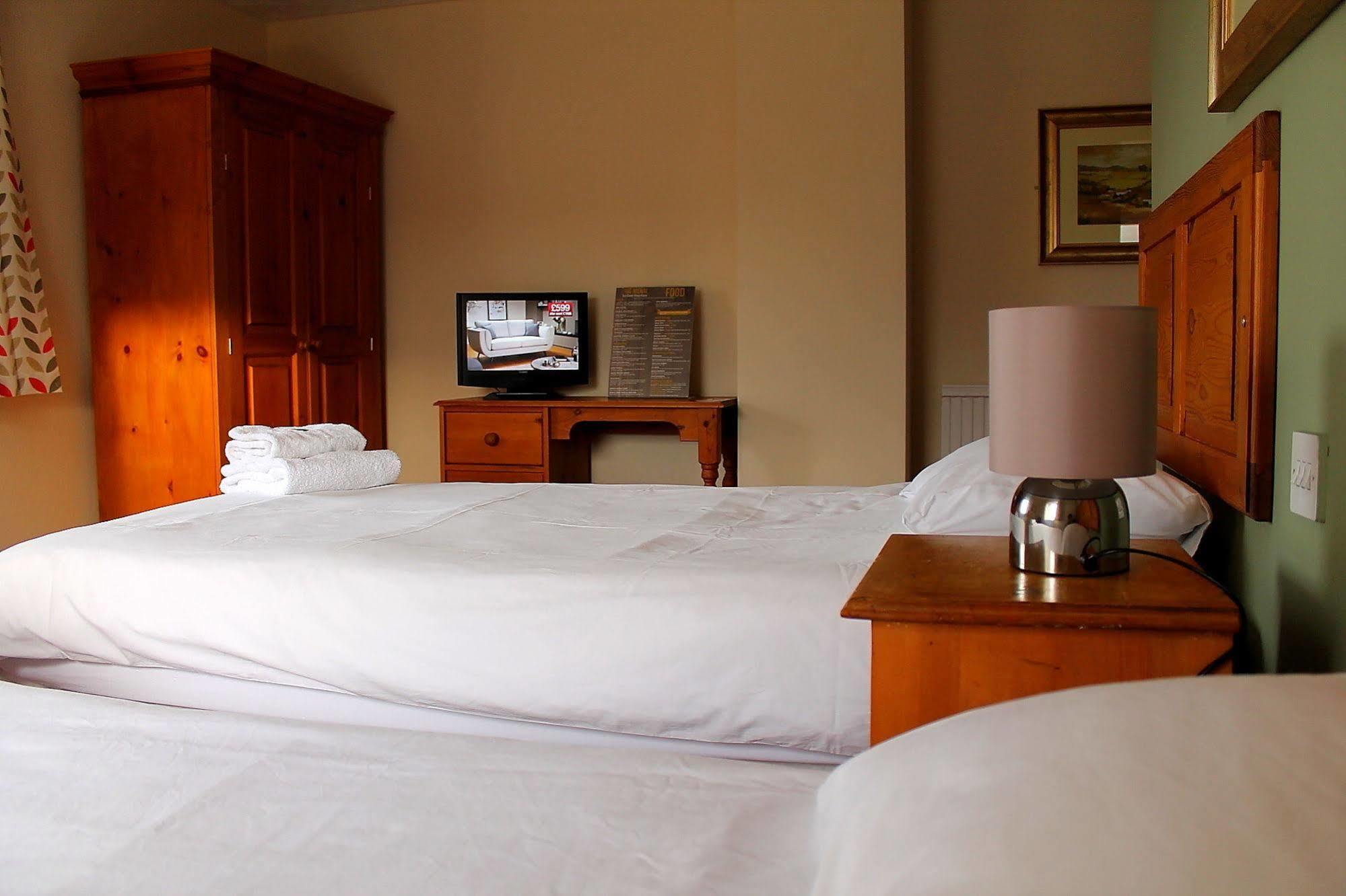 The Menai Hotel&Bar Bangor  Bagian luar foto