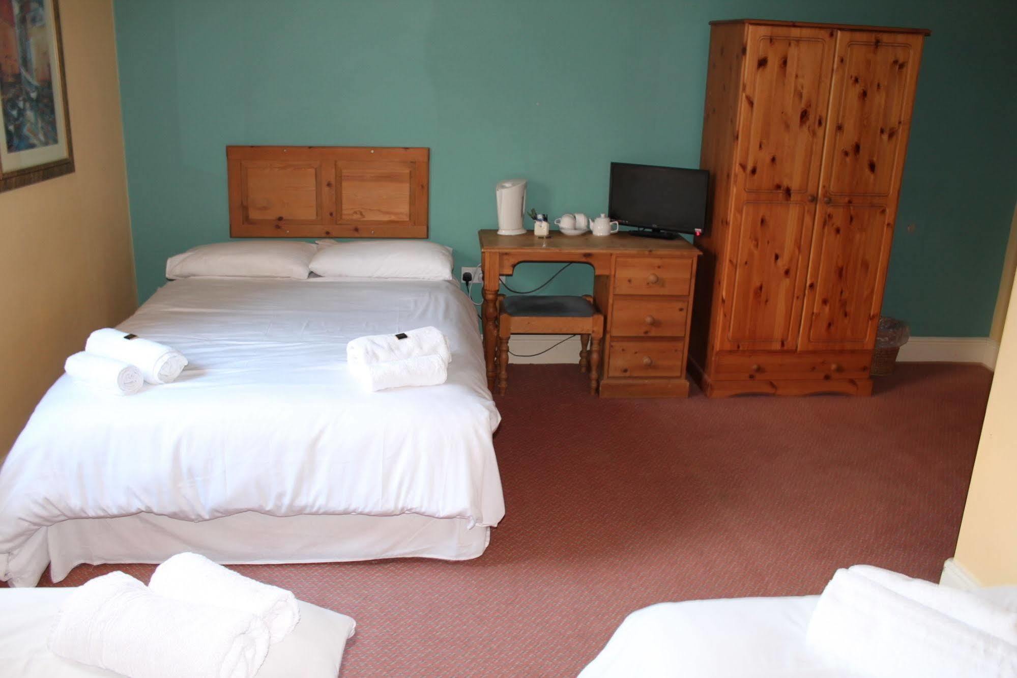 The Menai Hotel&Bar Bangor  Bagian luar foto