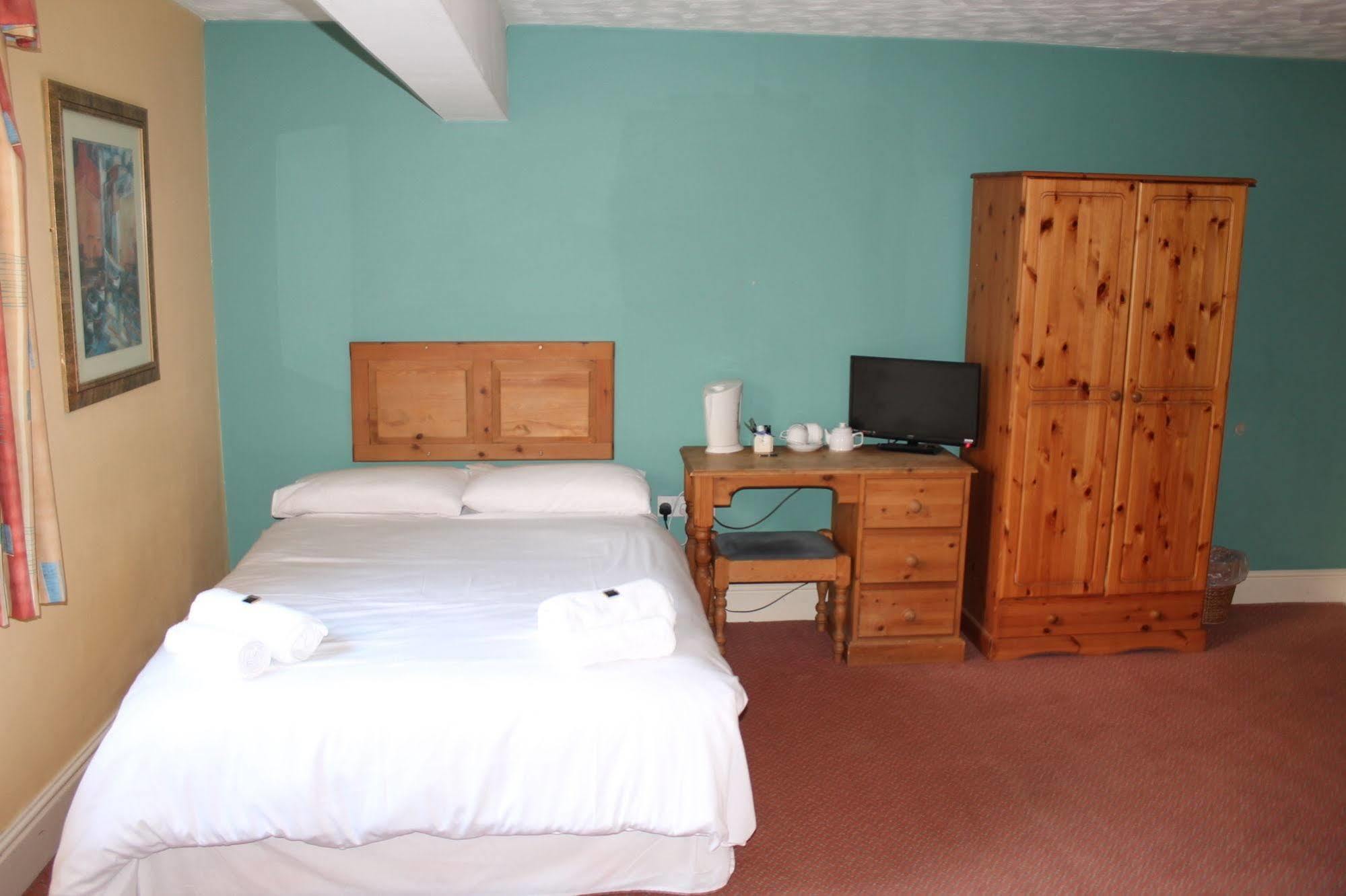 The Menai Hotel&Bar Bangor  Bagian luar foto